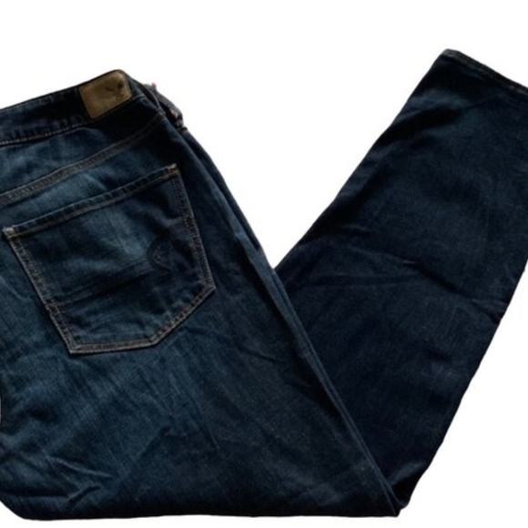 American Eagle Outfitters Dark Wash Cropped Jeans - Picture 6 of 8